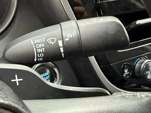 Used 2023 Toyota Camry XSE image 13