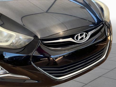 Used 2014 Hyundai Elantra SE w/ Option Group 02 FWD image 29