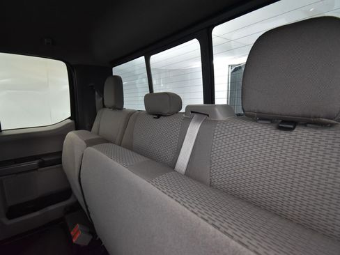 Used 2019 Ford F350 XLT w/ XLT Premium Package image 15