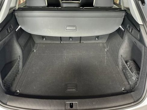 Used 2023 Audi Q5 2.0T Premium w/ Convenience Package AWD/4WD image 18