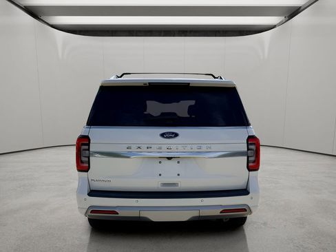 Used 2022 Ford Expedition Platinum AWD/4WD image 4