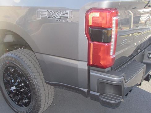 New 2026 Ford F350 Lariat w/ Black Appearance Package AWD/4WD image 13
