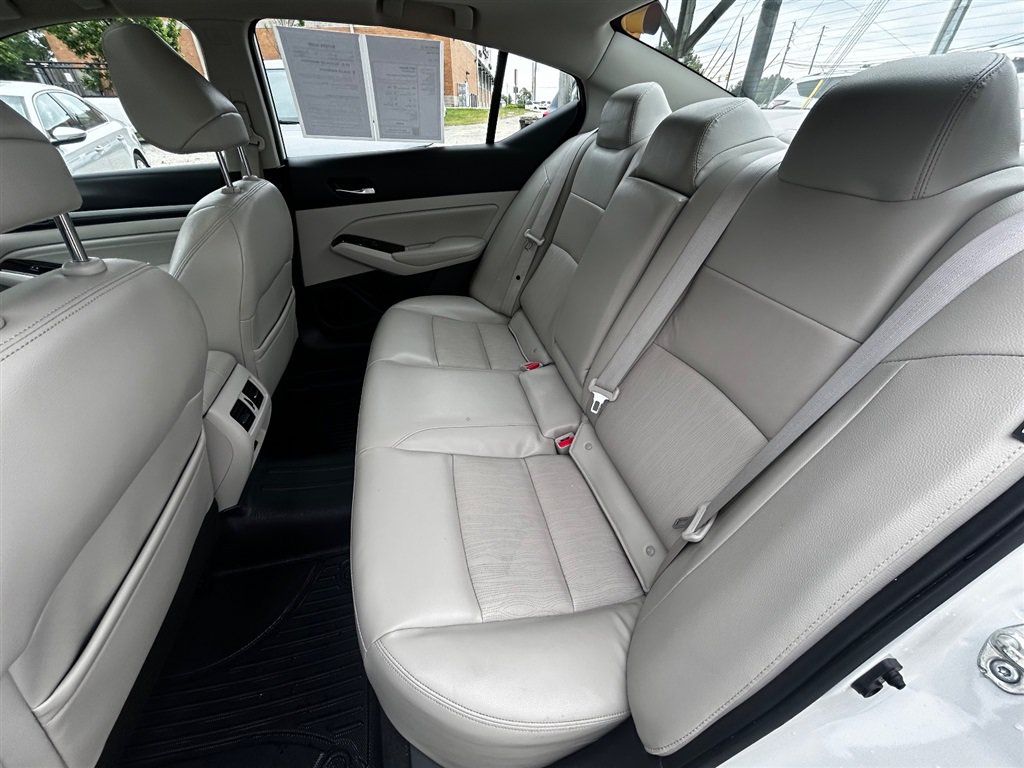 Used 2021 Nissan Altima 2.5 Platinum AWD/4WD image 25