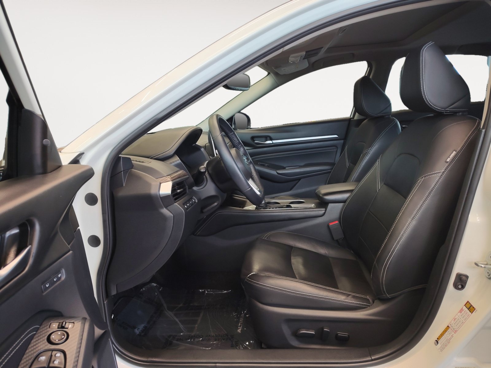 Used 2019 Nissan Altima 2.0 Platinum FWD image 24
