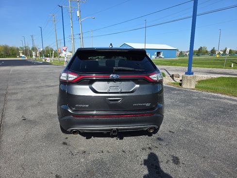 Used 2017 Ford Edge Titanium w/ Equipment Group 302A AWD/4WD image 4