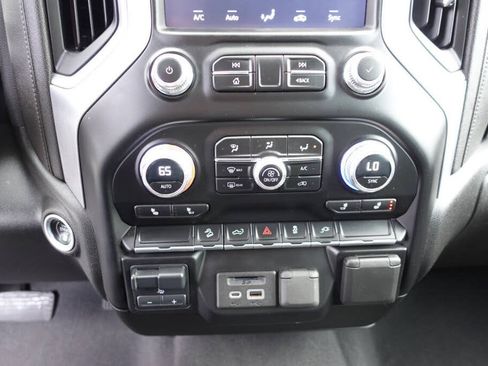 Used 2023 GMC Sierra 2500 SLE w/ Preferred Package AWD/4WD image 48