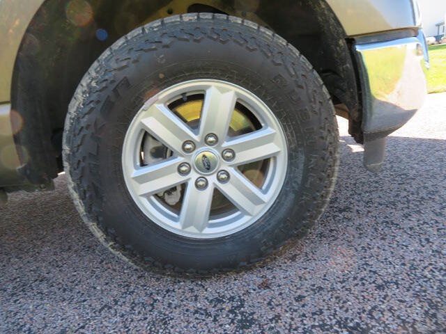 Used 2021 Ford F150 XLT w/ Equipment Group 301A Mid AWD/4WD image 9