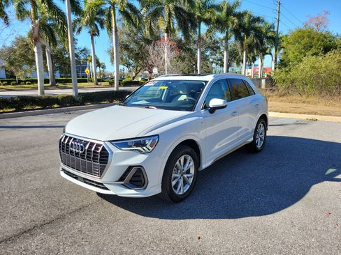 Used 2025 Audi Q3 2.0T Premium Plus w/ Premium Plus Package image 8
