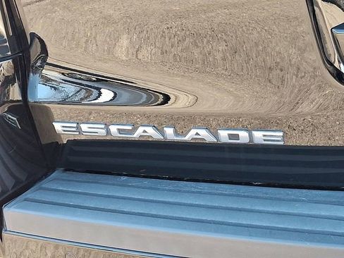 Used 2020 Cadillac Escalade Premium Luxury w/ LPO, Radiant Package image 33