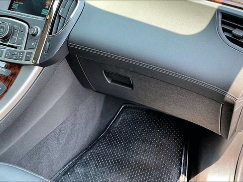 Used 2012 Buick LaCrosse Premium FWD image 16
