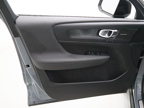 Certified 2023 Volvo C40 P8 Recharge Ultimate AWD/4WD image 10