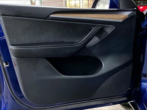 Used 2024 Tesla Model Y Long Range image 21