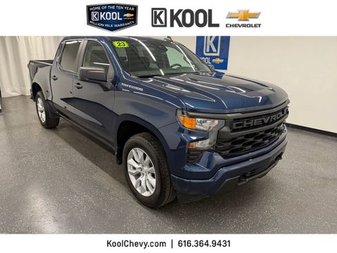 Used 2023 Chevrolet Silverado 1500 Custom image 1