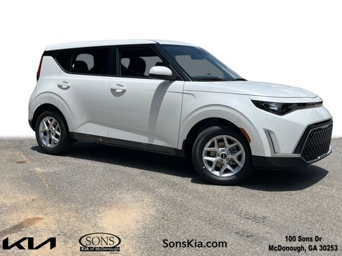 New 2025 Kia Soul LX w/ LX Technology Package image 1