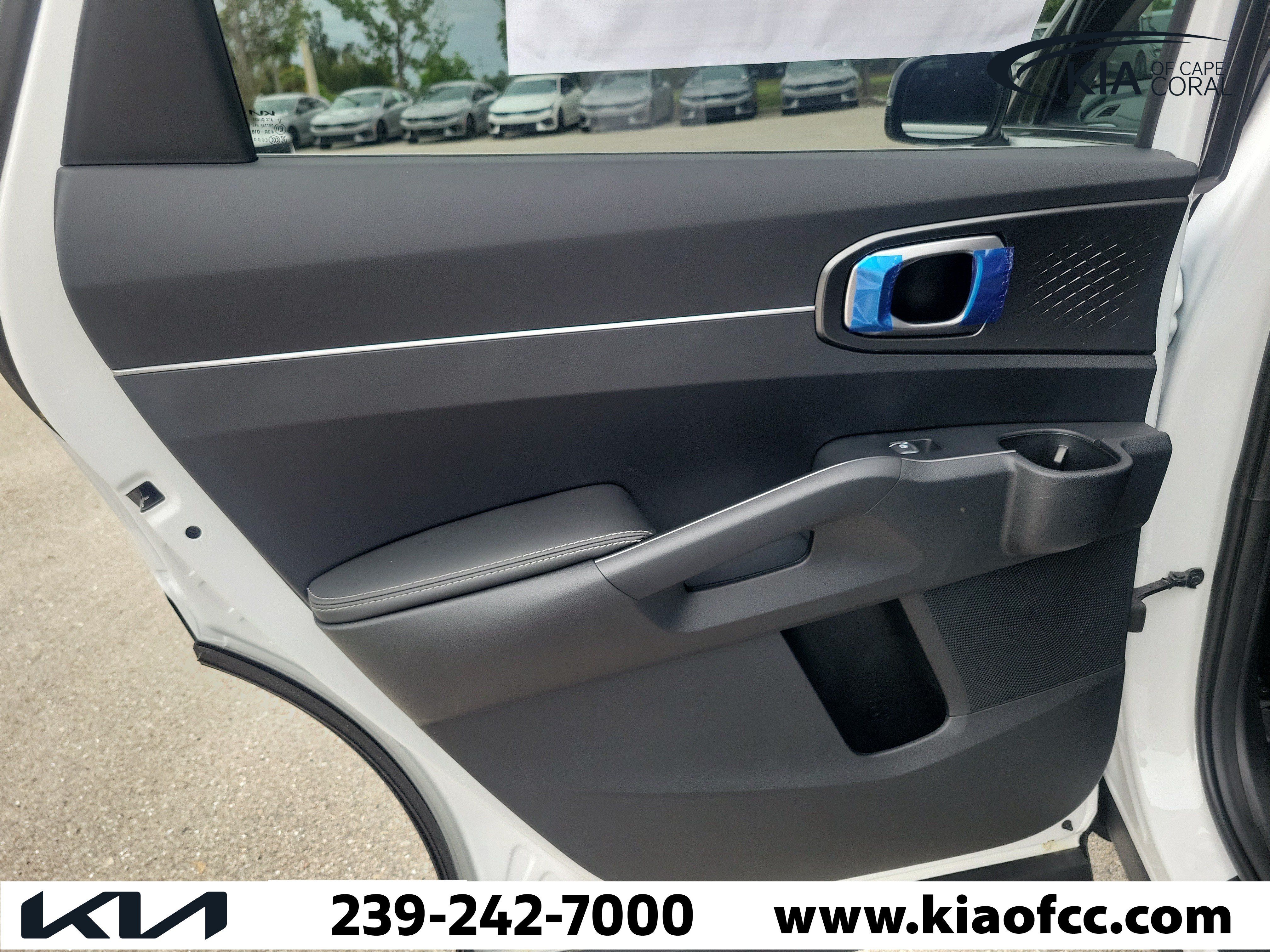 New 2026 Kia Sorento LX FWD image 12