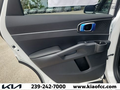 New 2026 Kia Sorento LX FWD image 12