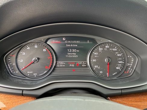 Used 2023 Audi Q5 2.0T Premium w/ Convenience Package image 29