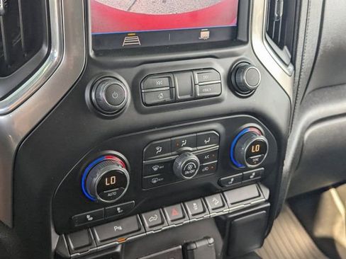 Used 2021 Chevrolet Silverado 1500 LTZ image 28