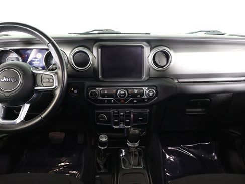 Used 2021 Jeep Wrangler Unlimited Sahara w/ Uconnect 4C Nav & Sound Group image 31