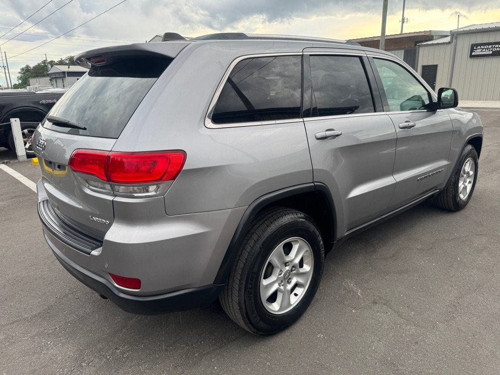Used 2017 Jeep Grand Cherokee Laredo w/ Quick Order Package 2BE RWD image 5