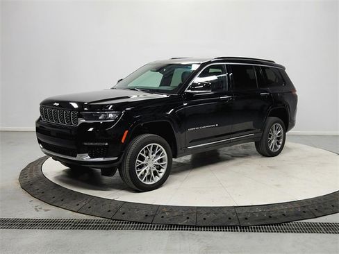 Used 2024 Jeep Grand Cherokee L Summit image 3