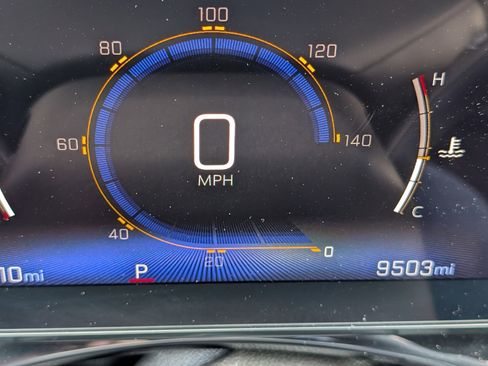 Used 2025 Chevrolet Trax RS w/ Driver Confidence Package image 11