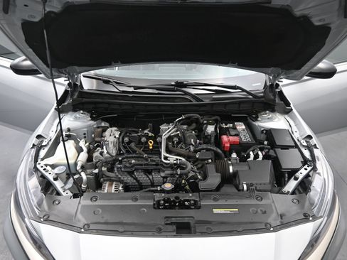 Used 2024 Nissan Altima 2.5 SR FWD image 20
