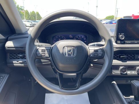 Used 2023 Honda Accord LX image 6