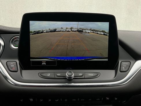 Used 2025 Chevrolet Blazer LT image 32