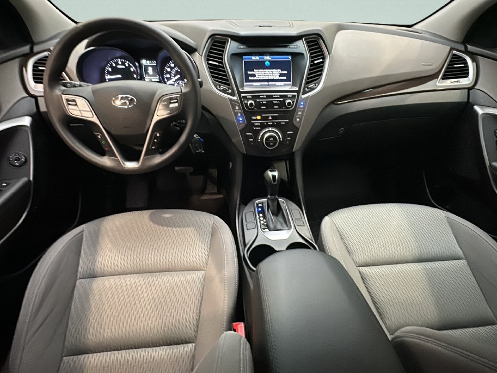 Used 2017 Hyundai Santa Fe SE AWD/4WD image 20