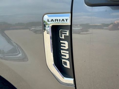 Used 2022 Ford F350 Lariat w/ Chrome Package AWD/4WD image 27
