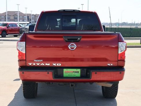 Used 2016 Nissan Titan SL image 6