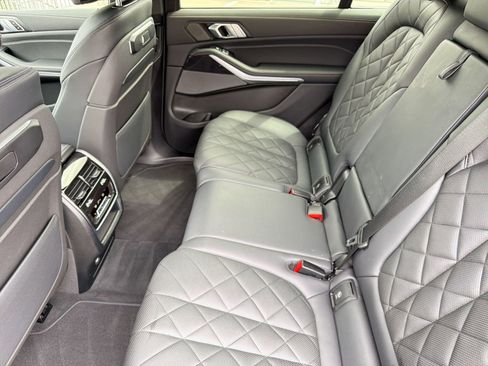 Certified 2023 BMW X7 xDrive40i w/ M Sport Package AWD/4WD image 27