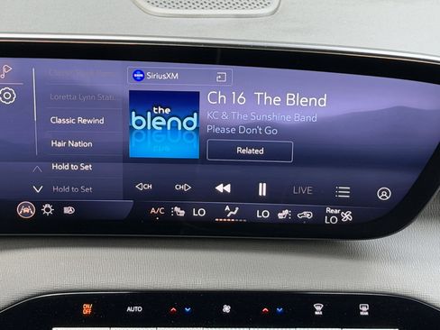 Used 2025 Buick Enclave Preferred FWD image 27