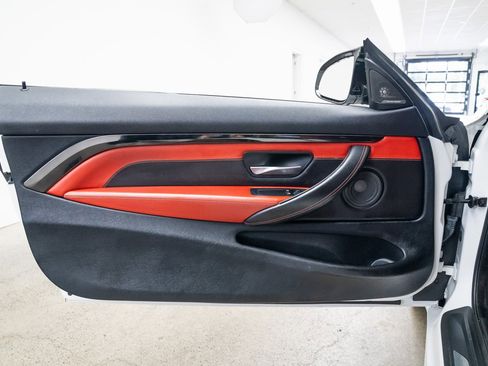 Used 2015 BMW M4 Coupe image 17