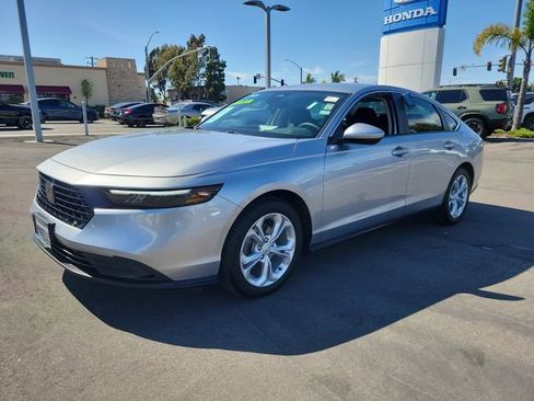 Certified 2025 Honda Accord LX image 2