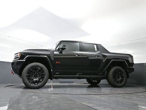 New 2025 GMC Hummer EV 2X w/ LPO, Sport Package image 49