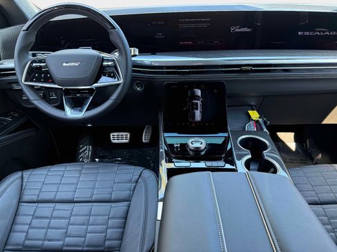 Used 2026 Cadillac Escalade V w/ LPO, ONYX Package image 41