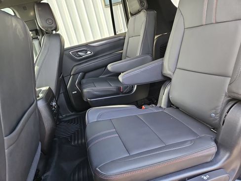 Used 2024 Chevrolet Suburban RST w/ Luxury Package AWD/4WD image 14