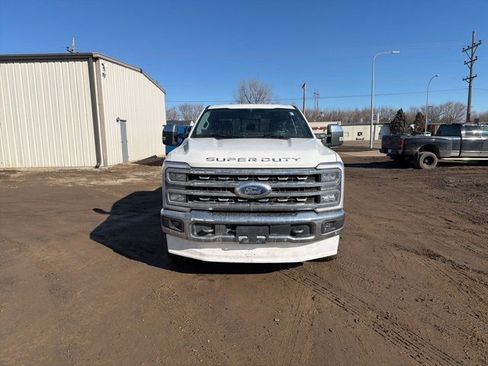 Used 2023 Ford F350 Lariat w/ Lariat Ultimate Package image 2