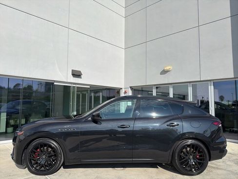 Certified 2022 Maserati Levante GT image 5