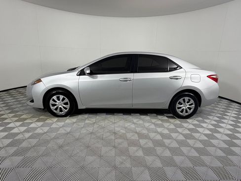 Used 2018 Toyota Corolla L FWD image 8