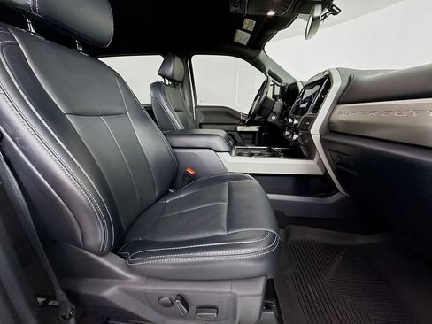 Used 2022 Ford F350 Lariat w/ Lariat Value Package AWD/4WD image 24