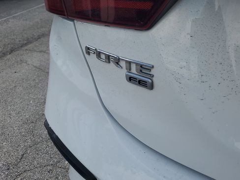 Used 2020 Kia Forte Sedan image 9