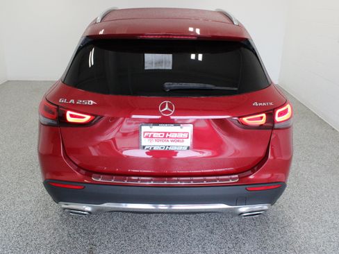 Used 2022 Mercedes-Benz GLA 250 4MATIC image 8