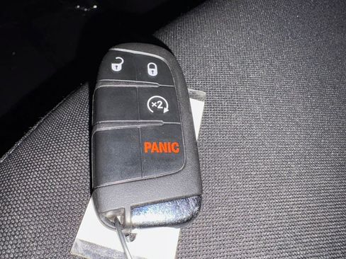 Used 2022 Jeep Renegade Latitude w/ Sun/Sound Group image 14