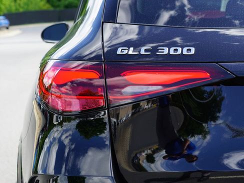 Used 2026 Mercedes-Benz GLC 300 4MATIC image 15