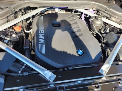 New 2026 BMW X5 xDrive40i w/ M Sport Package image 18