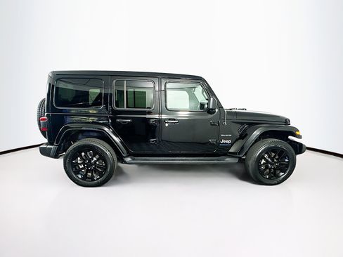Used 2023 Jeep Wrangler Sahara w/ Cold Weather Group image 10