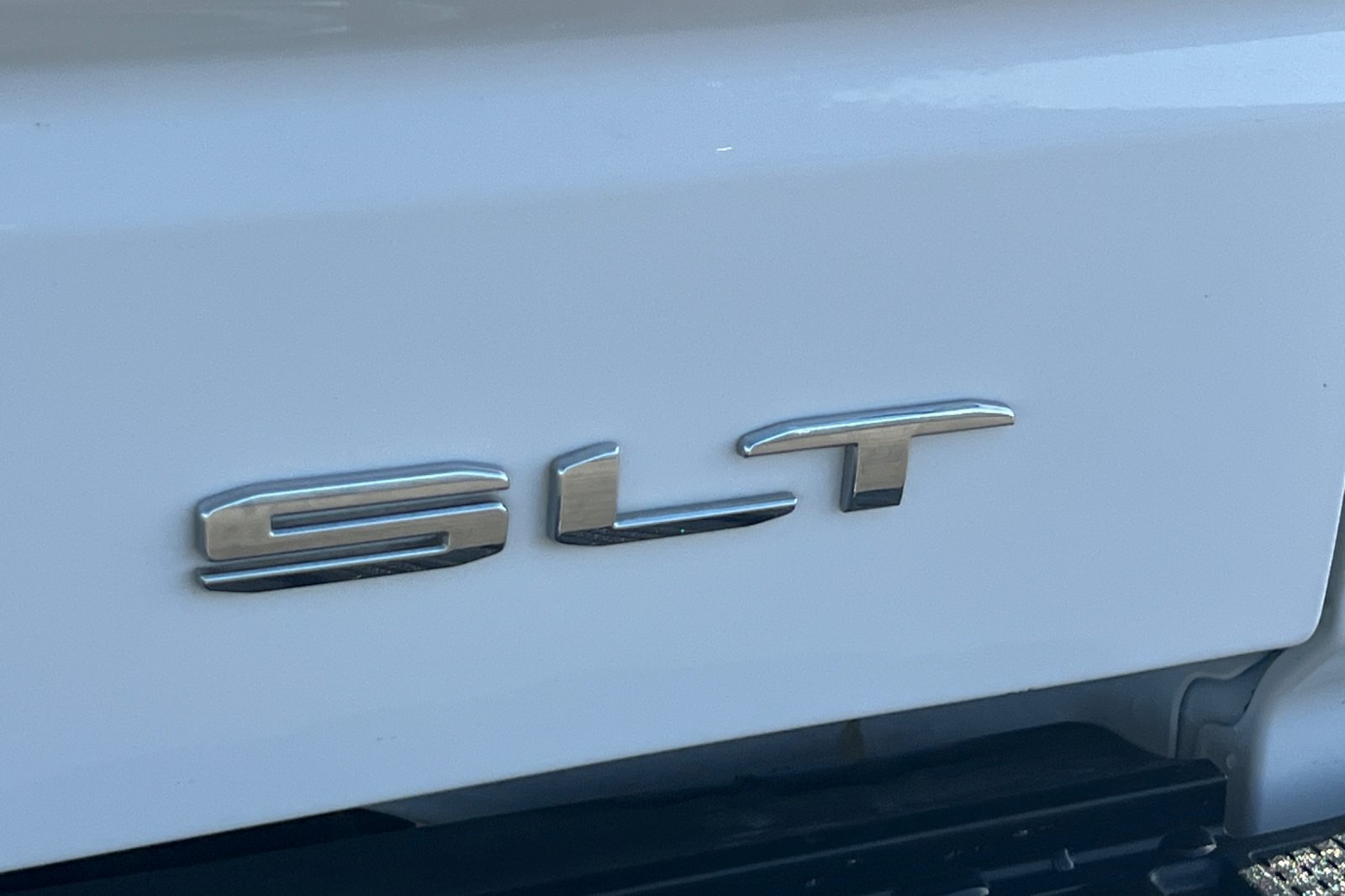 Used 2025 GMC Sierra 1500 SLT RWD image 38